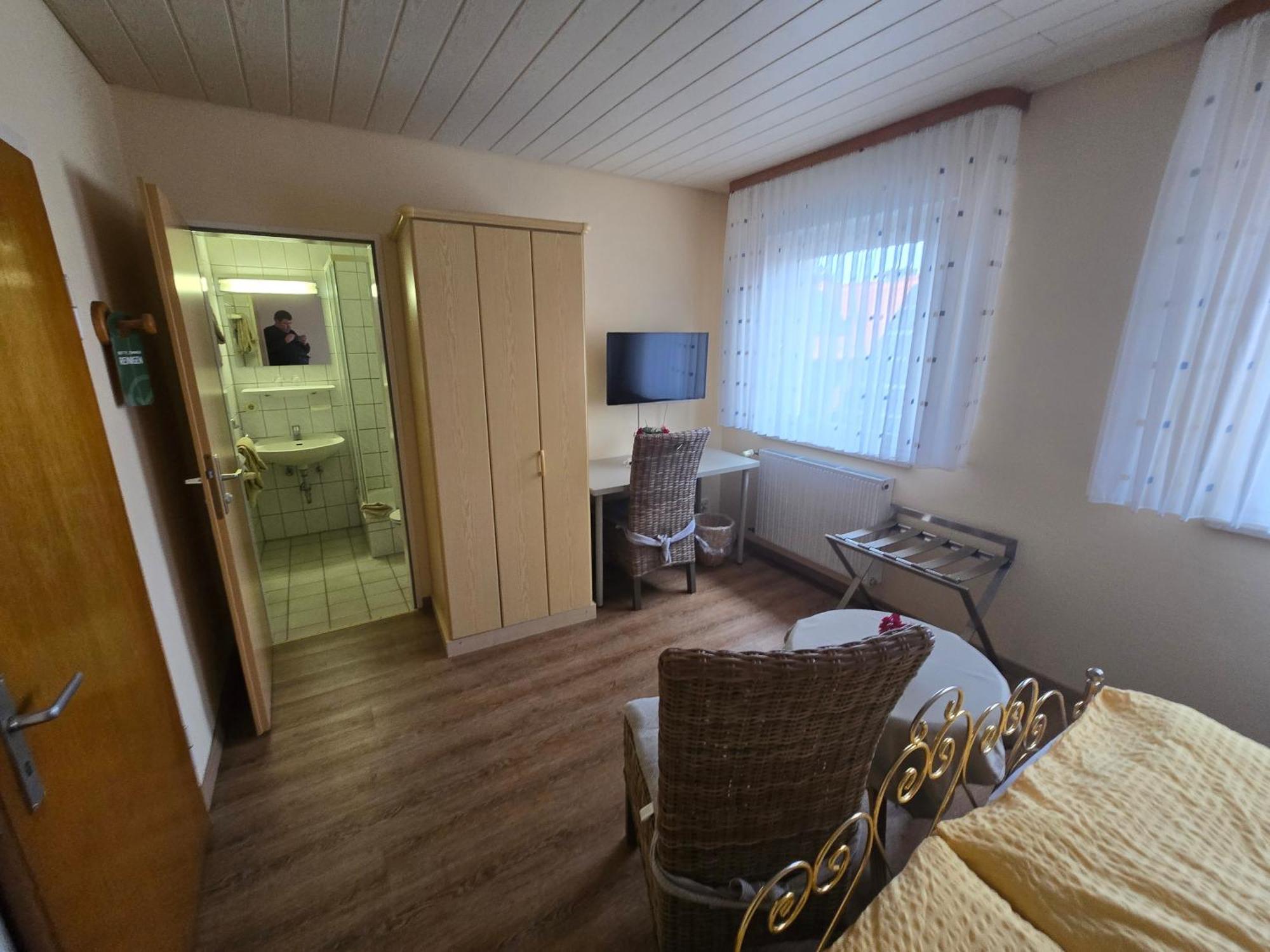 Pension Und Ferienwohnungen Bachmann Wolfersheim Room photo